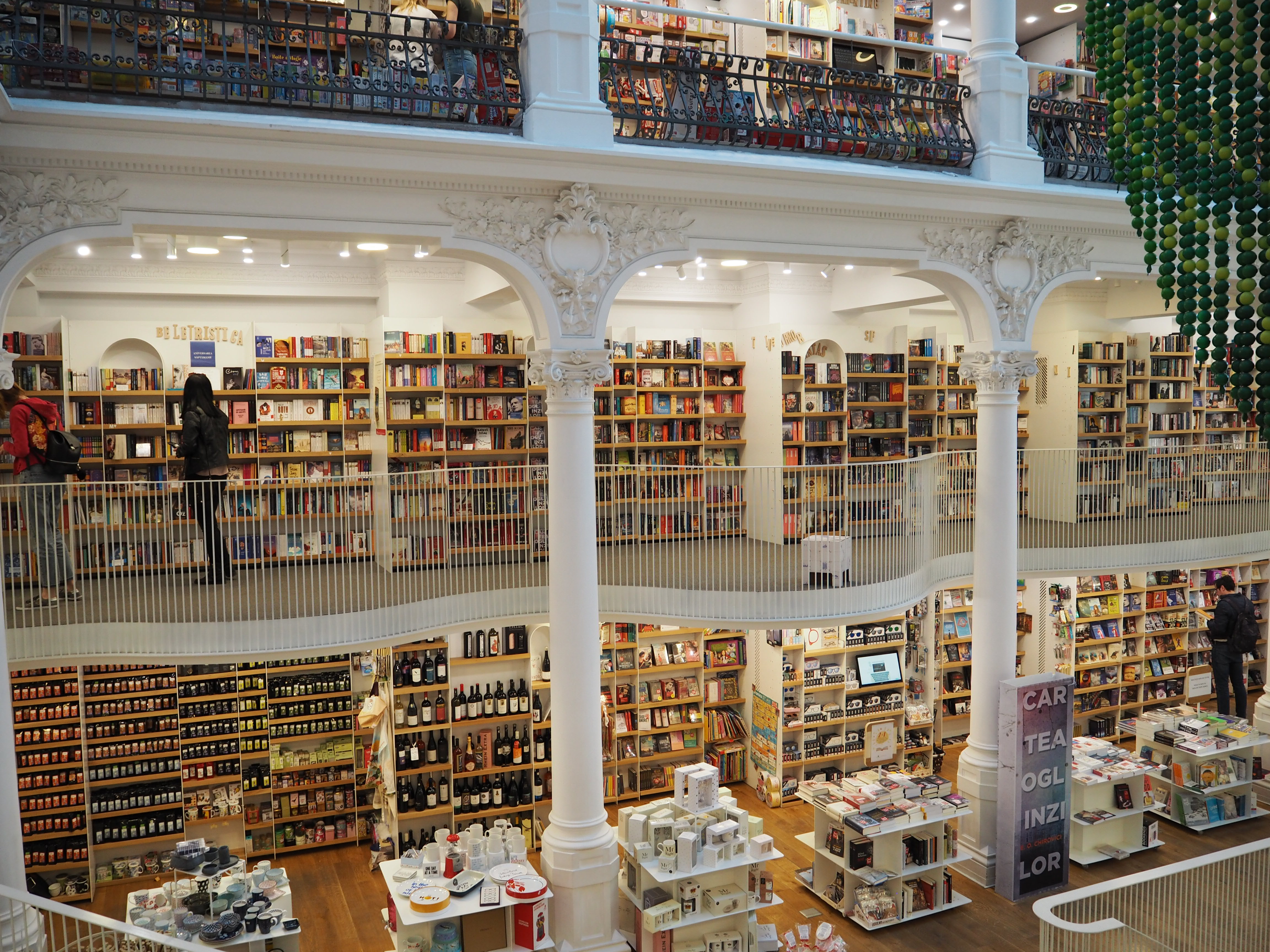 Carturesti Carusel bookshop